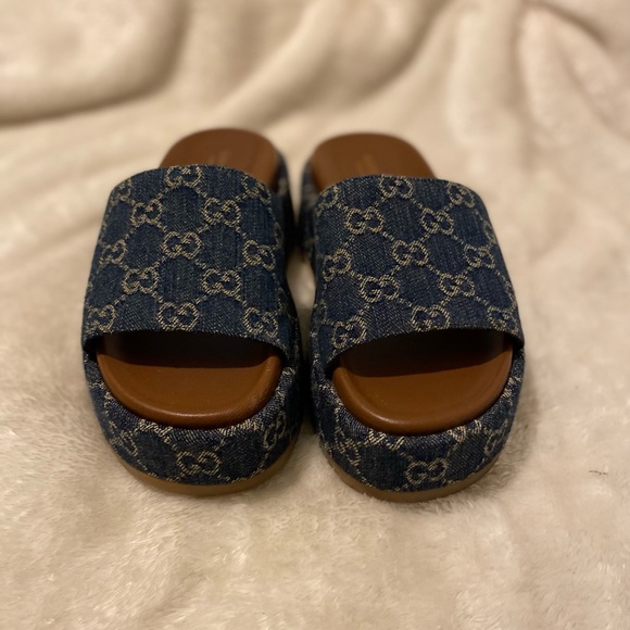 Denim Gucci platform slides 👡 - Picture 2 of 5